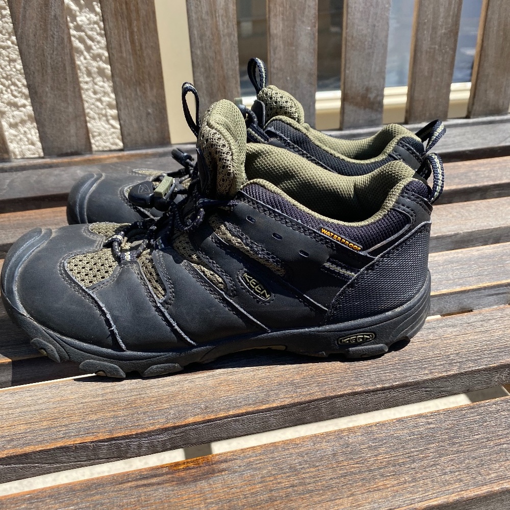 KEEN hiking shoes